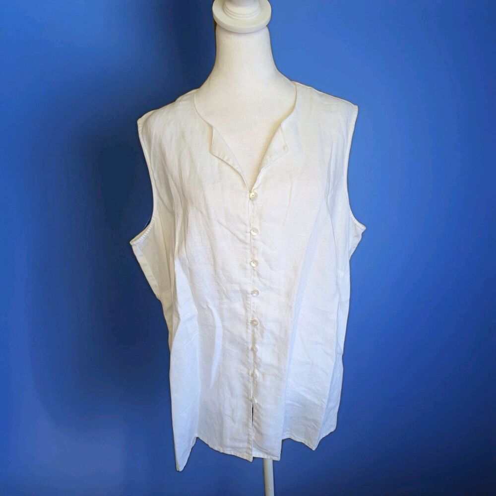 Laura Ashley White Sleeveless Button-Front Blouse